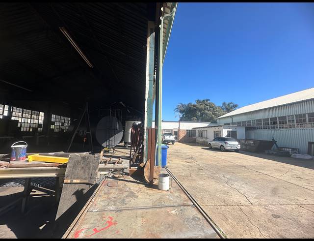 4,773M² WAREHOUSE FOR SALE IN CHLOORKOP